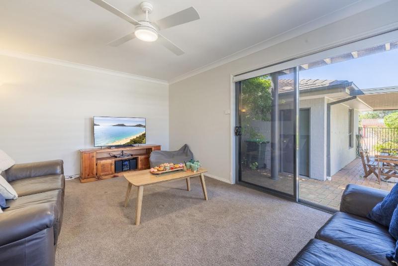 1-94 Rocky Point Rd - Duplex with Aircon Wifi and Short Walk To The Sports Club - image 15