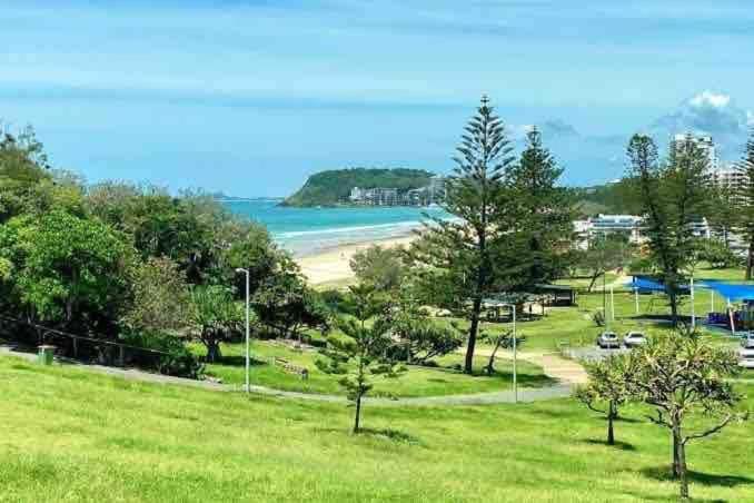 North Burleigh Miami Ocean Escape - image 10