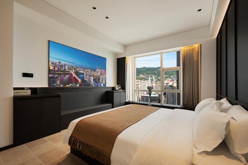 Mi Xi Yue Riverside Hotel Jiefangbei Branch We offer airport and station pick-up servicesPlease make a reservation one day in advance - image 48