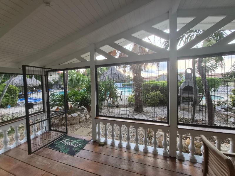 Bungalow B06 Seru Coral - image 9