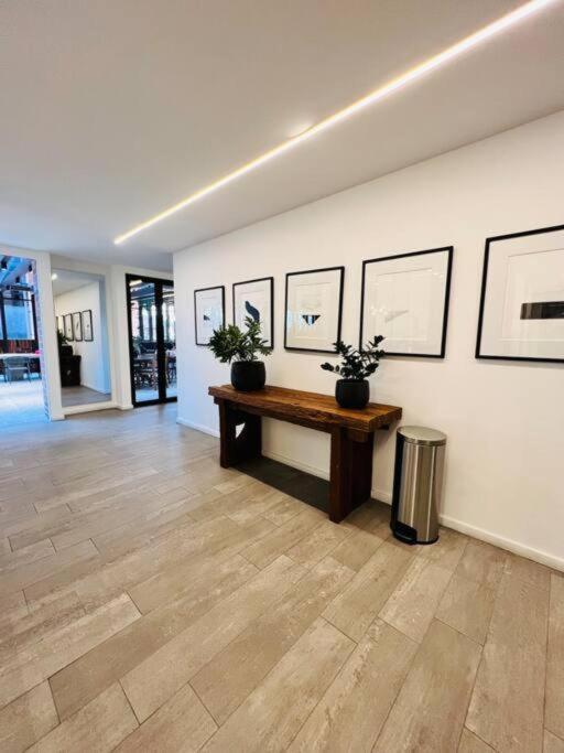 Florencia 2BR Zona 10 Luxury Suite - Pool Gym & View - image 3