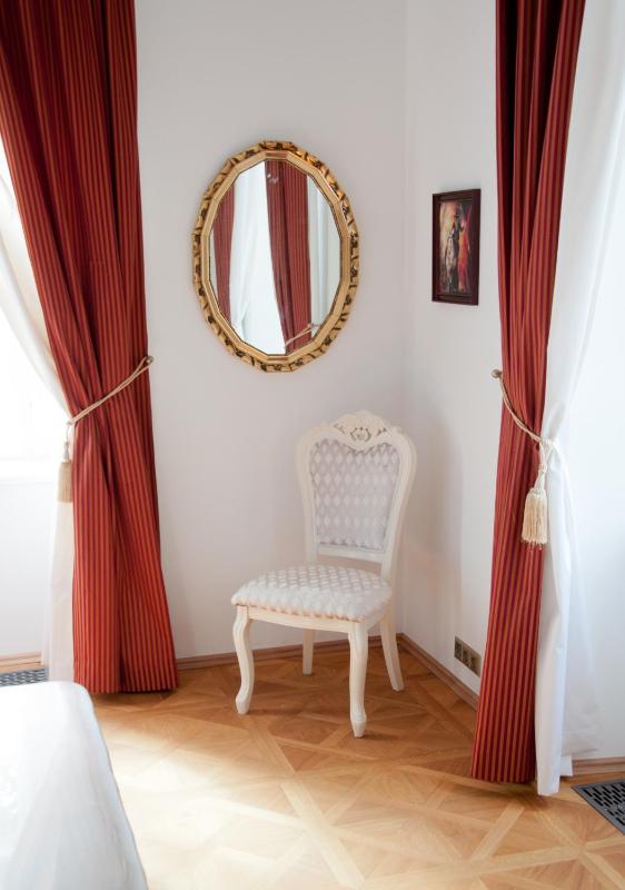 Suite image 4