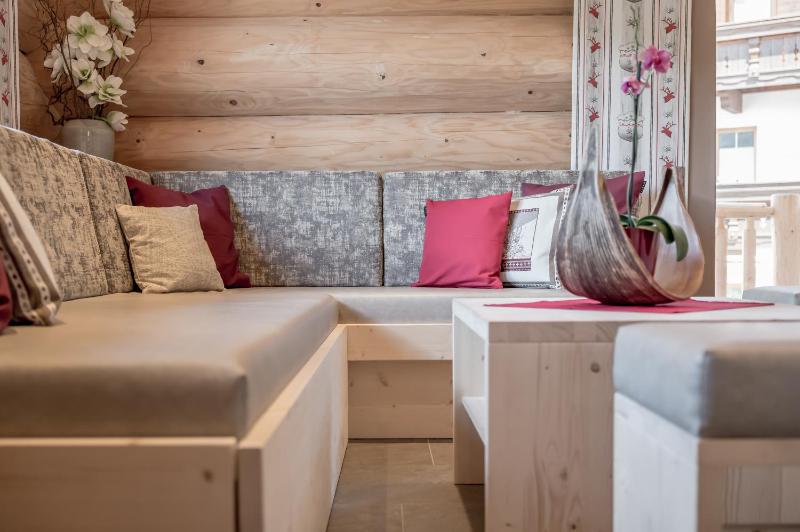Superior Chalet image 4