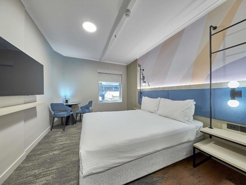 Ibis Perth - image 12