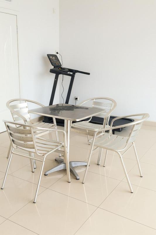Affordable Spacious Apartment in Kinshasa Limete Resit - image 11
