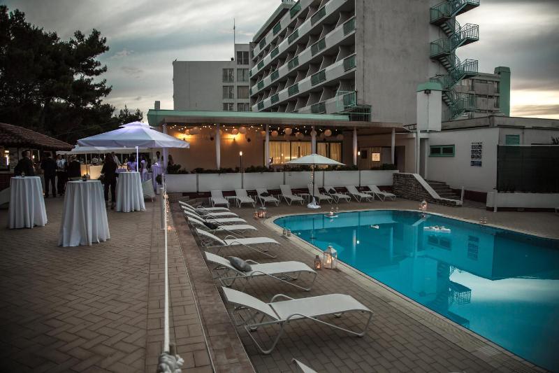 Special Offer - Wellness Package - Double or Twin Room with Balcony image 2