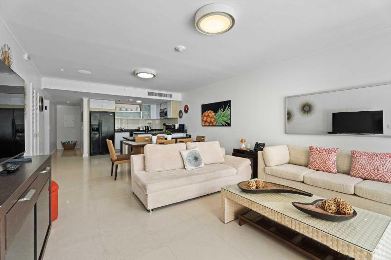 Beachfront - Beach Garden 2BR condo - E124 - image 15