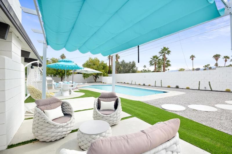Blue Martini - image 22