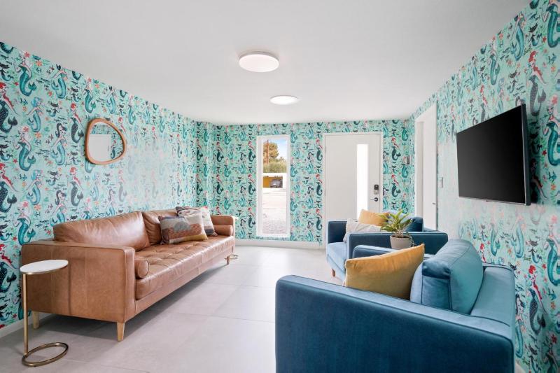 Blue Martini - image 2