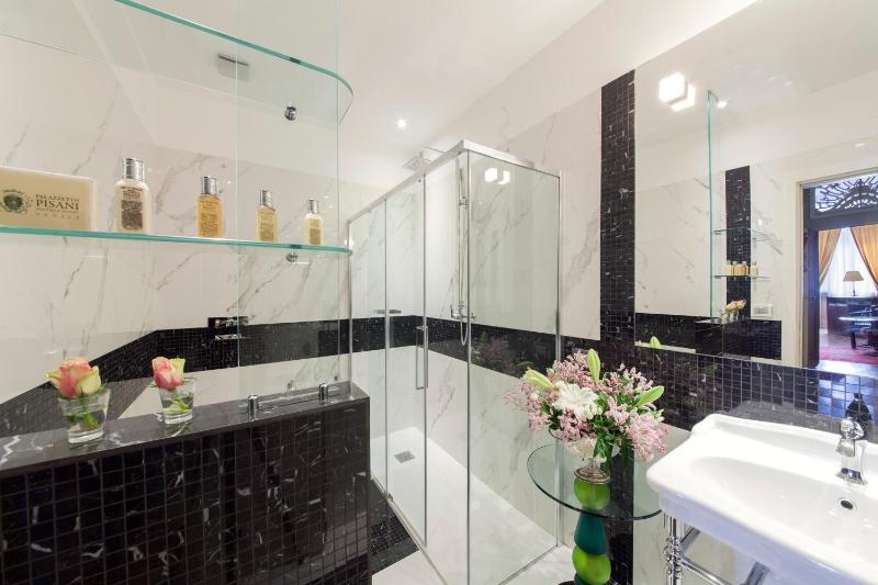 Superior Suite Grand Canal - Foscolo Il Palazzo image 2