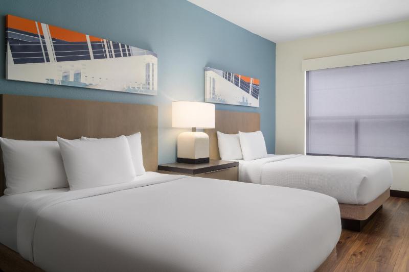 Hyatt House Austin/Downtown - image 24