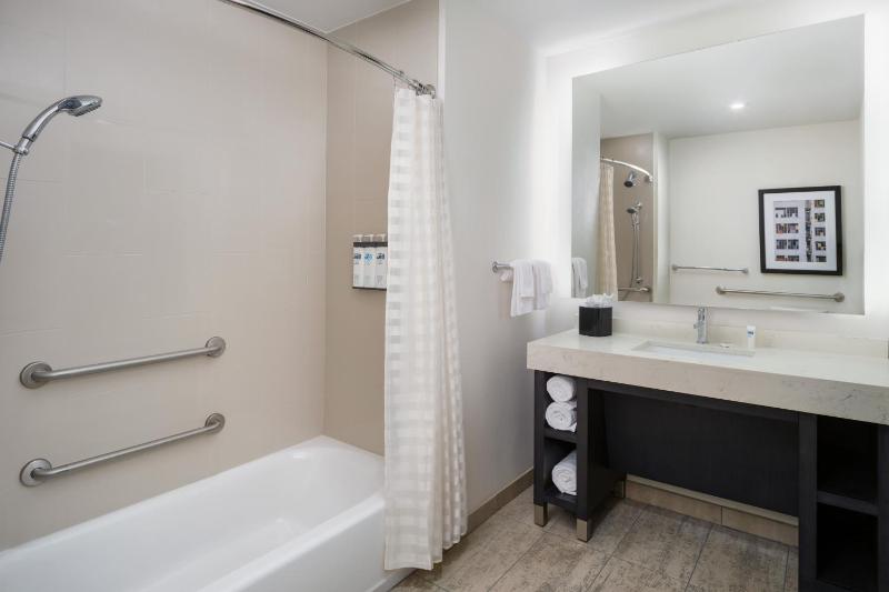 Hyatt House Austin/Downtown - image 22