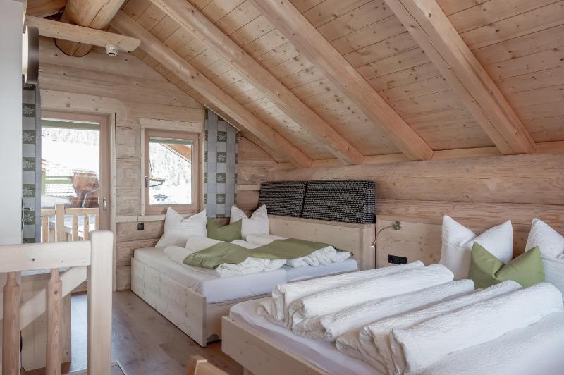 Superior Chalet image 3