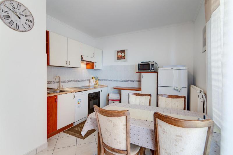 Apartments Dino i Toni - image 16