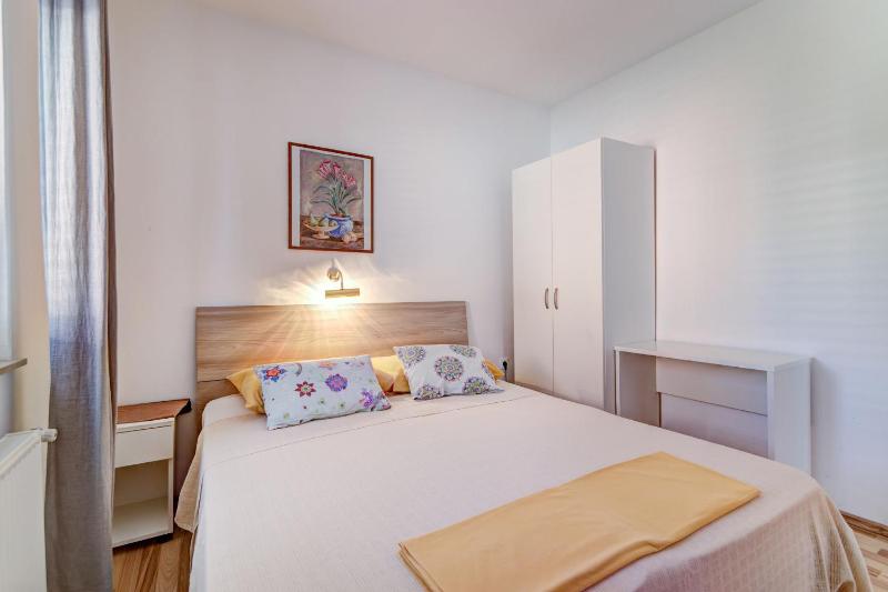 Apartments Dino i Toni - image 33