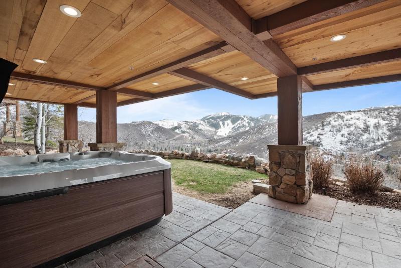 Timber Lodge at the Oaks - image 15