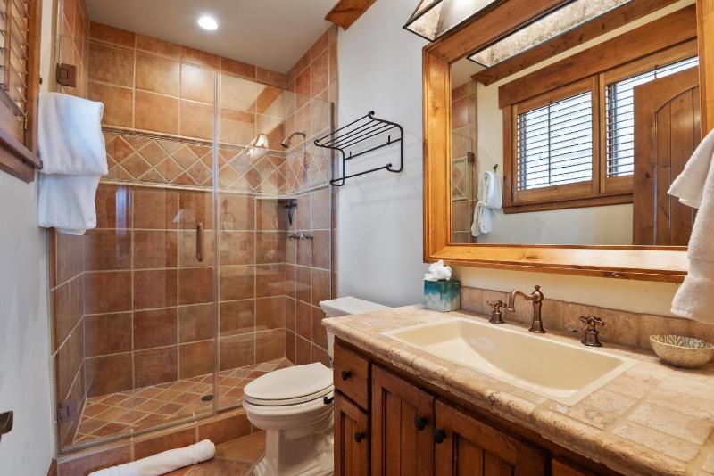 Timber Lodge at the Oaks - image 19