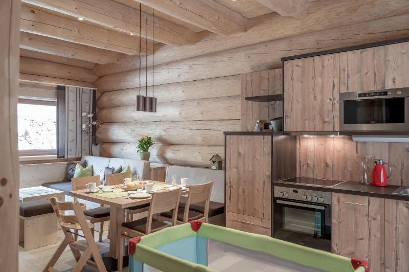 Superior Chalet image 2
