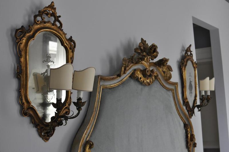 Luxury Triple Room image 3