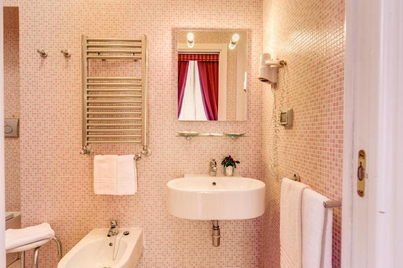 Superior Double or Twin Room image 3