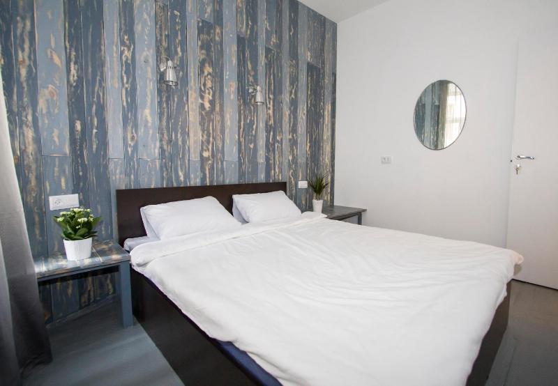 King Room image 3