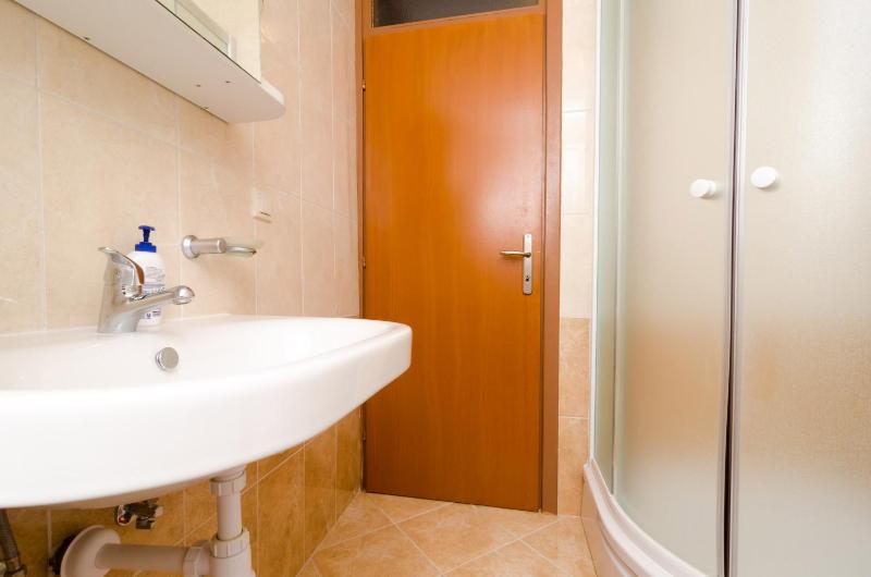 Apartment image 4