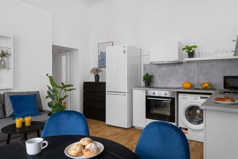 Enjoy Downtown Boutique Apartments #12 by goodnite cz - image 9