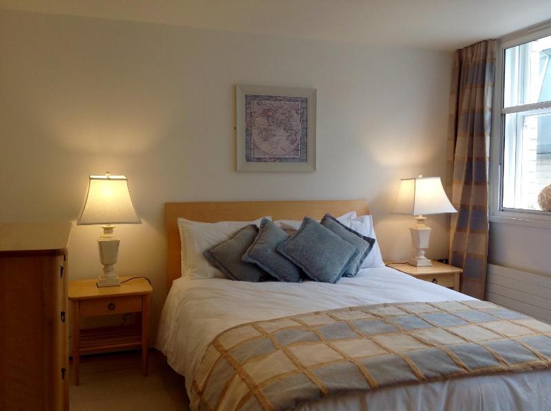 Large Two-Bedroom Apartment image 3