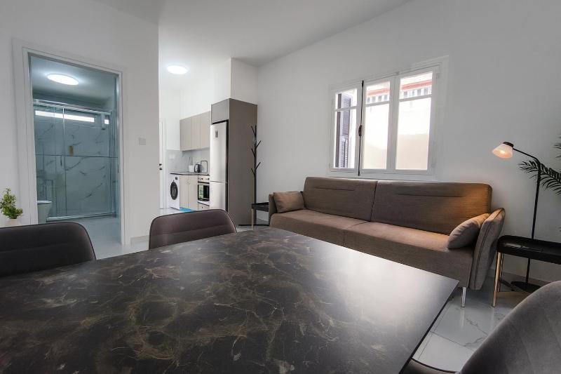 Limassol Centr Apartament - image 12