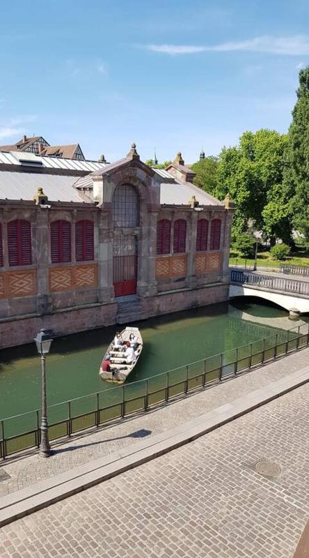 NEW LOFT CENTRE VIEILLE VILLE VUE PETITE VENISE Parking Balcon 2 chambres - image 13