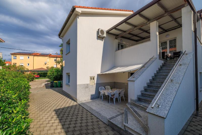 Apartments Stefica - image 8