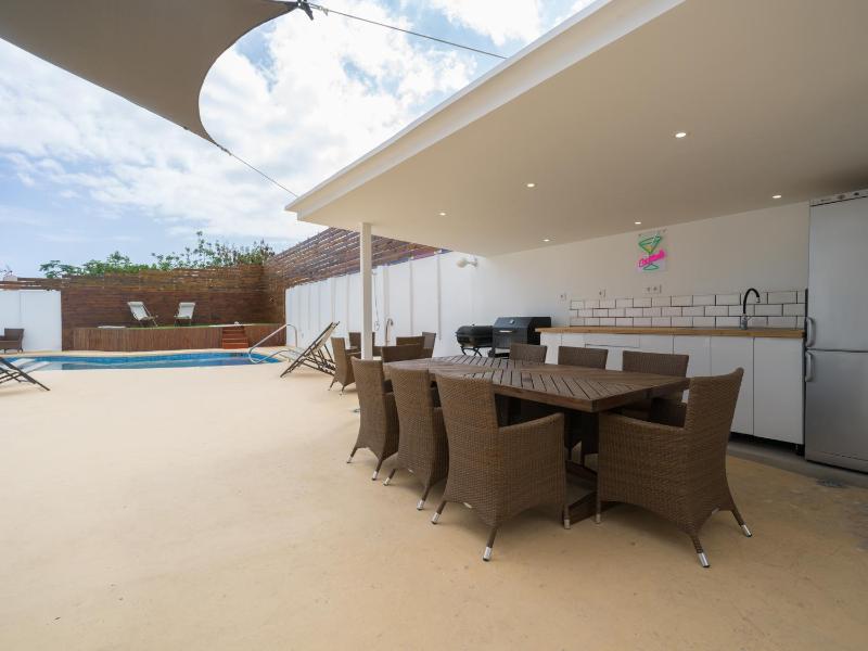 Florida Home Private pool and Jacuzzi - image 19