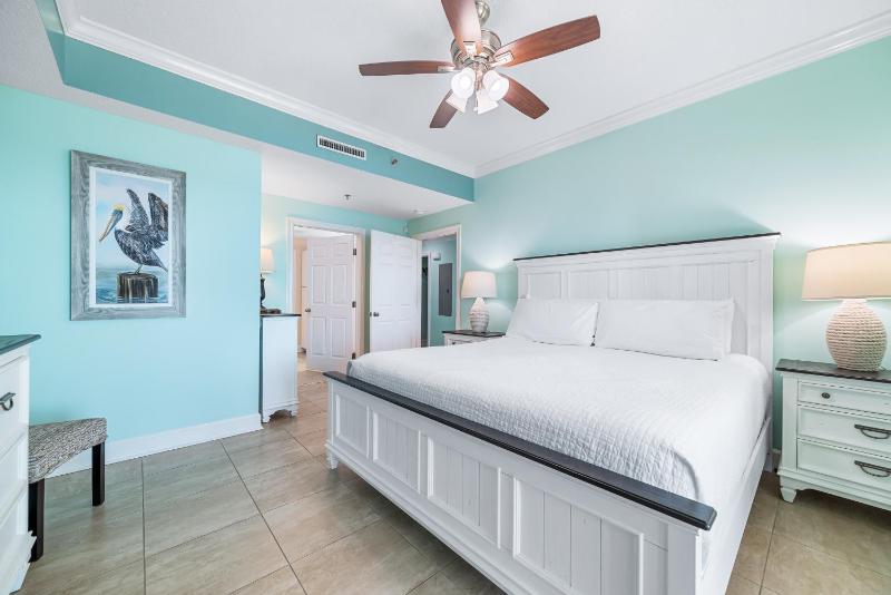 Phoenix 9 Unit 1204 - image 5