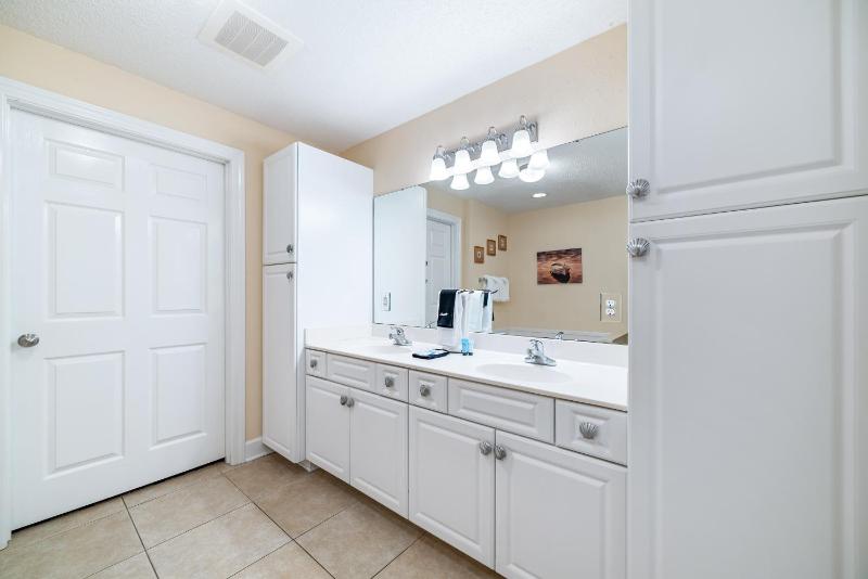 Phoenix 9 Unit 1204 - image 36