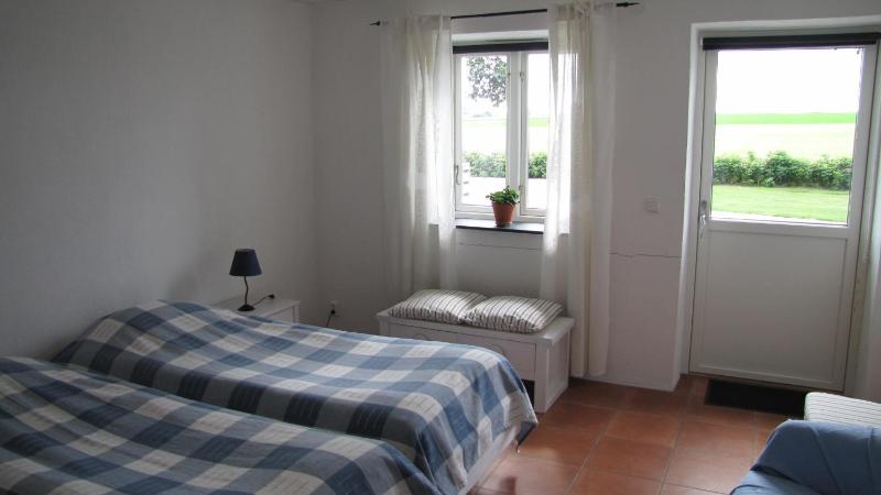 Double Room with Patio image 4