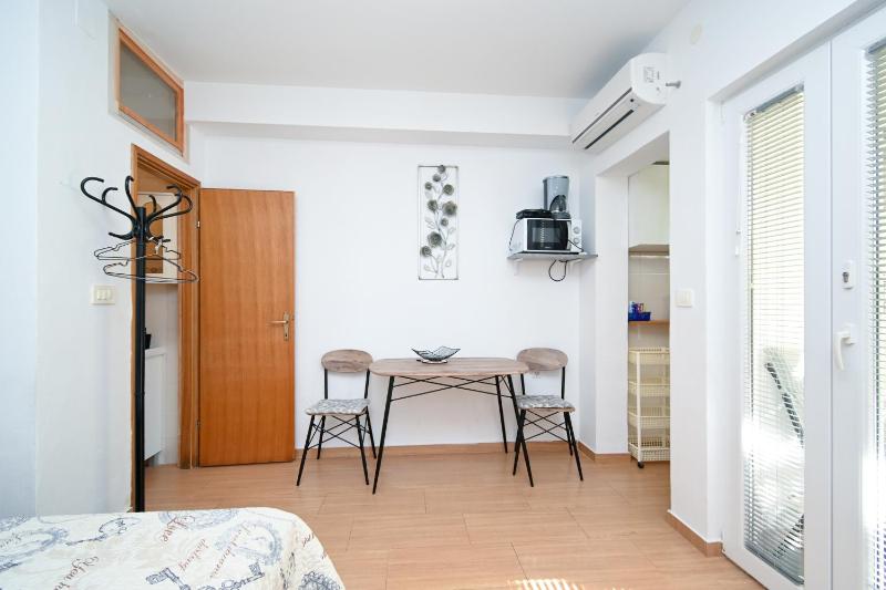 Apartments with parking space Bibinje Zadar - 18066 - image 6