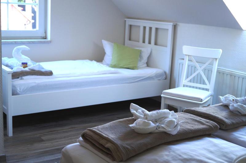 Triple Room image 3