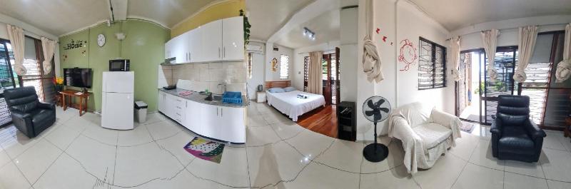 Cozy Studio Apt Pool Free WIFI - image 15