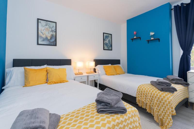Open Mind Property - 4BR 17 Guests & Free Parking - image 32