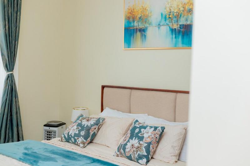 Modern Cozy Haven with balcony views in Kiwatule Ntinda - image 6