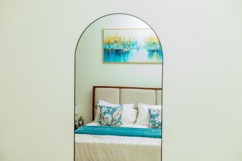 Modern Cozy Haven with balcony views in Kiwatule Ntinda - image 11
