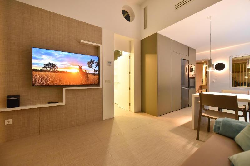 VelSuites Playa del Ingles by VillaGranCanaria - image 30