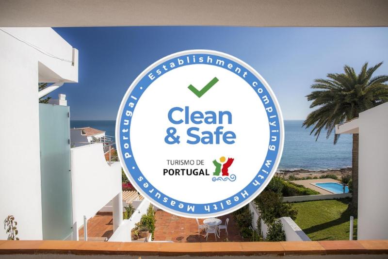 Calheta House in Luz - image 1