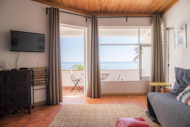 Calheta House in Luz - image 13