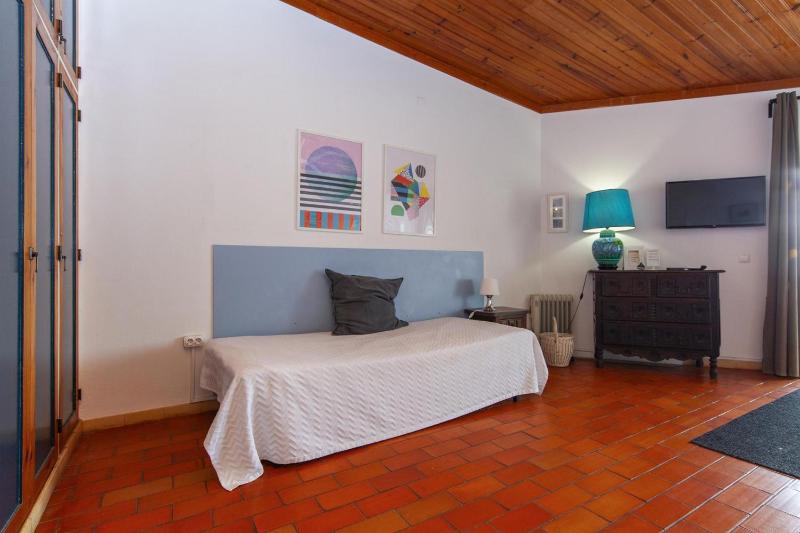 Calheta House in Luz - image 11