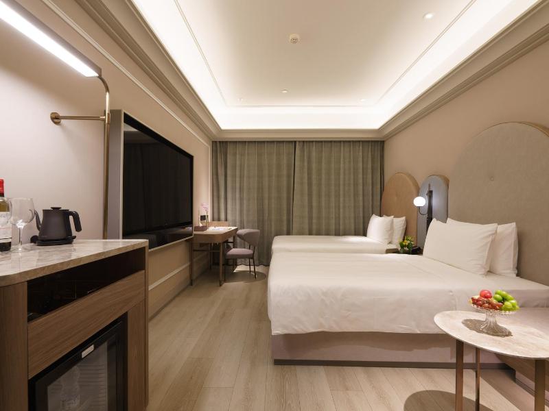 Mercure Xi'an Stadium Hotel - image 10