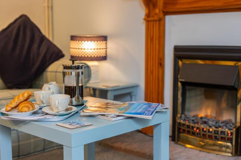 Top Step Cottage - image 14
