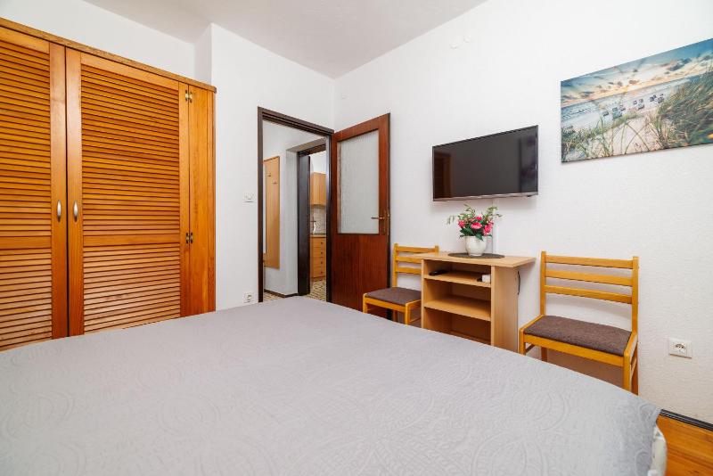 Apartment Dragica - image 10