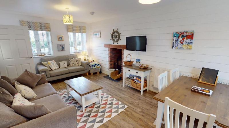 Wren Cottage - Part of the The Bay Filey Holiday Village with pool gym and direct beach access pub restaurant tennis and meadows walks - image 32