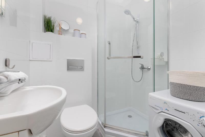 Unique & Seaside Studio for 4 people in Gdynia by Noclegi Renters - image 6